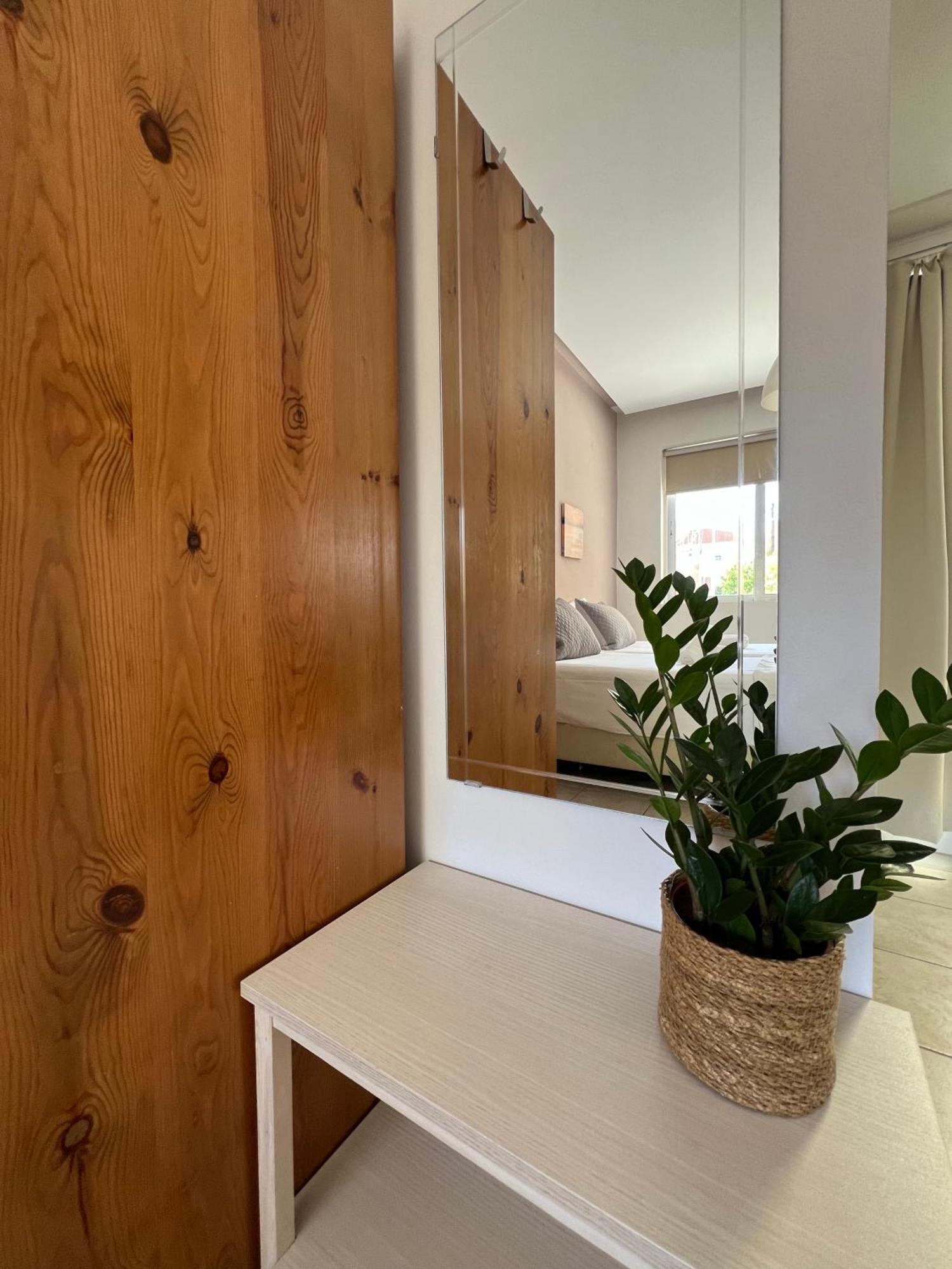Artemis Rooms Two Steps By The Sea ปลาเตเนียส ภายนอก รูปภาพ