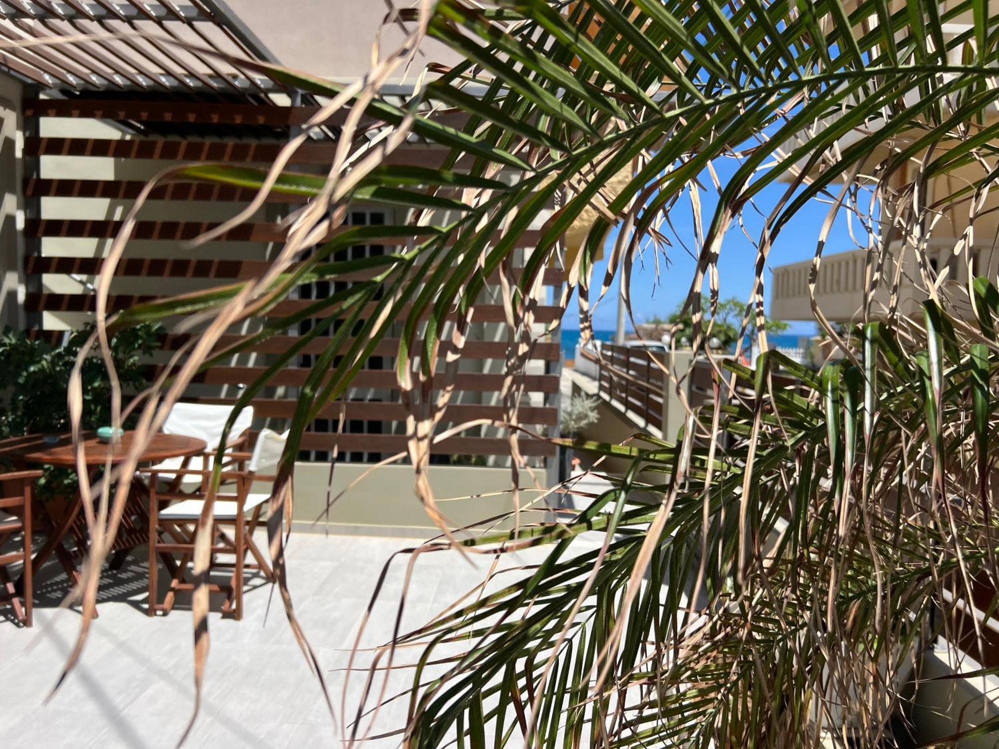Artemis Rooms Two Steps By The Sea ปลาเตเนียส ภายนอก รูปภาพ
