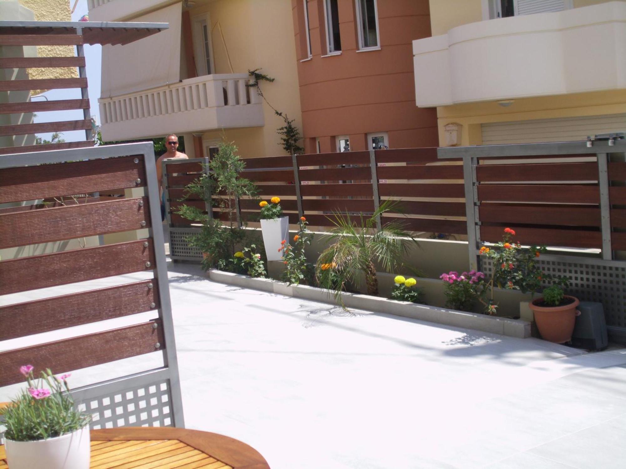 Artemis Rooms Two Steps By The Sea ปลาเตเนียส ภายนอก รูปภาพ
